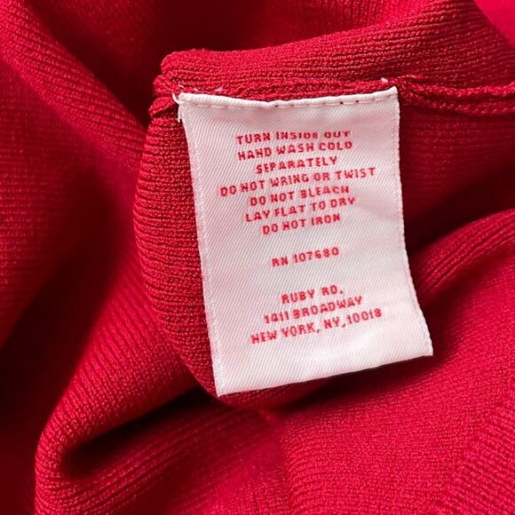 Ruby Rd Size Medium Red 3/4 Sleeve Maximalist Artsy Whimsy Funky Sweater Top - Picture 6 of 9